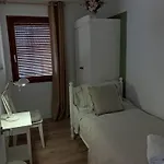 Com A Casa