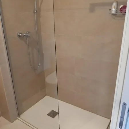 Apartamento Com A Casa