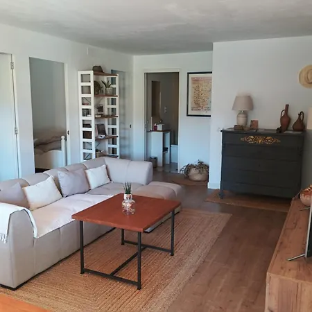 Com A Casa