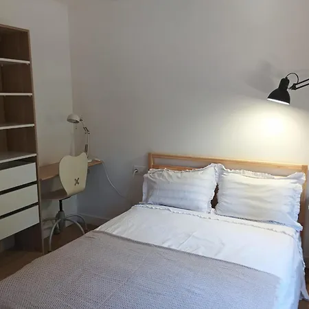 Apartamento Com A Casa